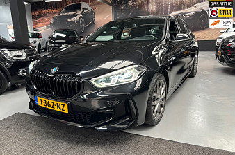 BMW 1 Serie 118i Executive M-Sport / Led / Navi / Stoelverwarming