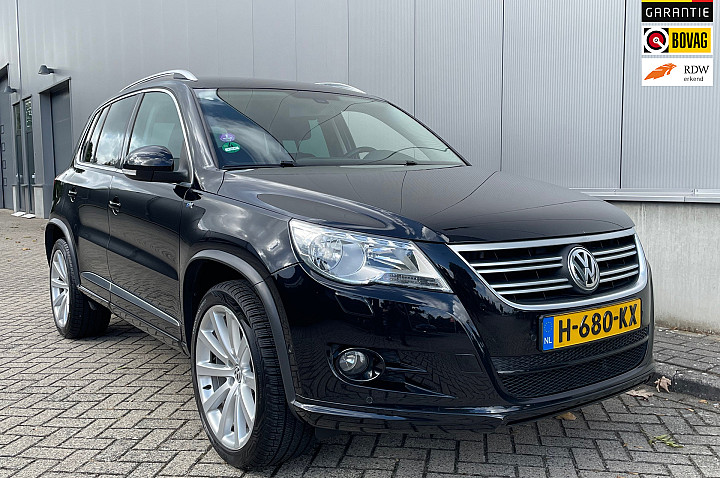 Volkswagen Tiguan 1.4 TSI Sport&Style R Line / Carplay