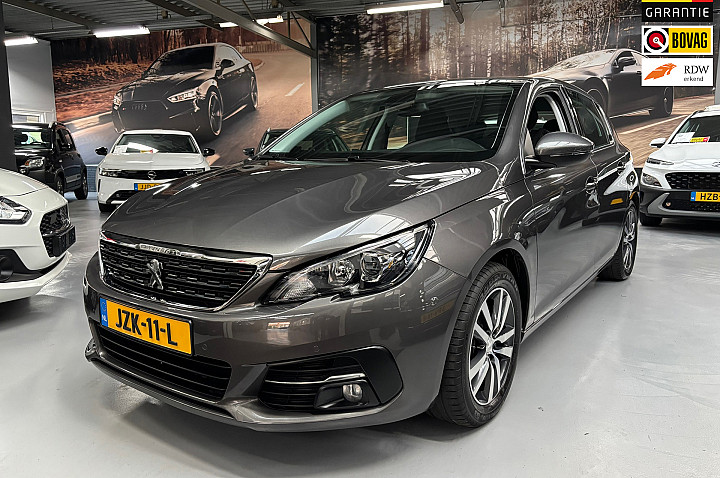 Peugeot 308 1.2 PureTech Allure / Carplay / 130Pk