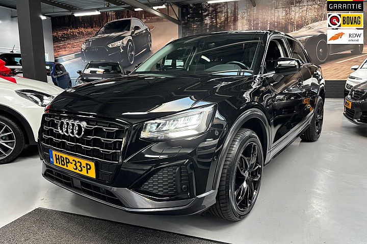 Audi Q2 35 TFSI S Edition / Camera / Navi / 18 inch