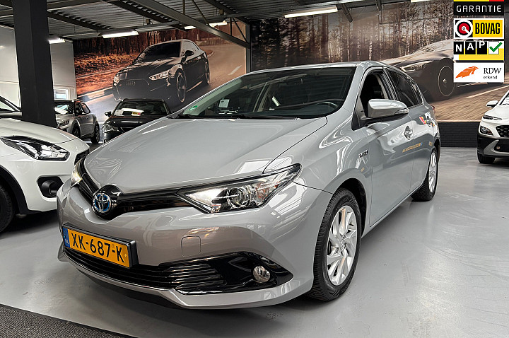 Toyota Auris 1.8 Hybrid Energy Plus / Navigatie / Trekhaak