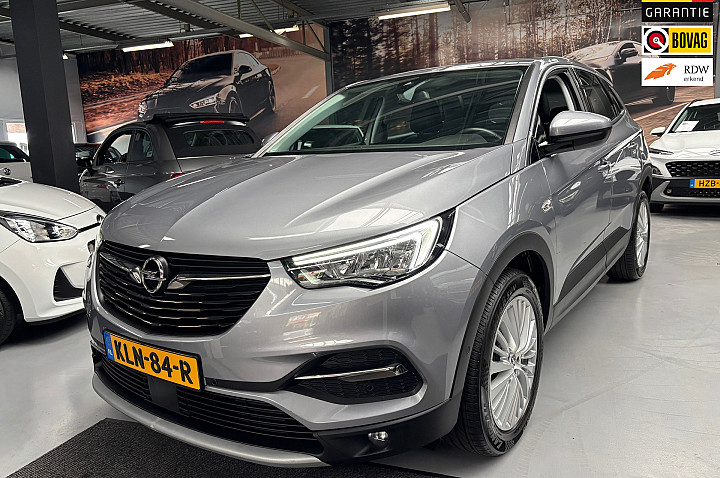 Opel Grandland X 1.2 Turbo Innovation / Camera / Carplay